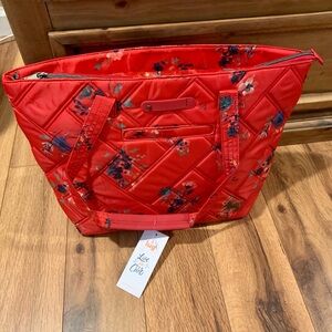 lug skyliner-bouquet red NWT